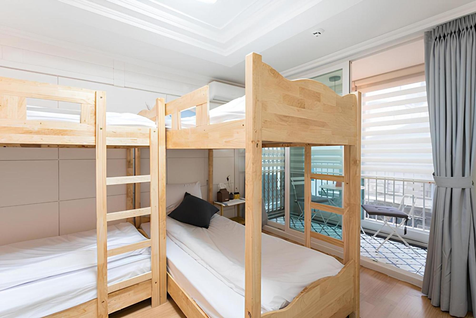 The Blossom Yeonnam Guesthouse Сеул Экстерьер фото