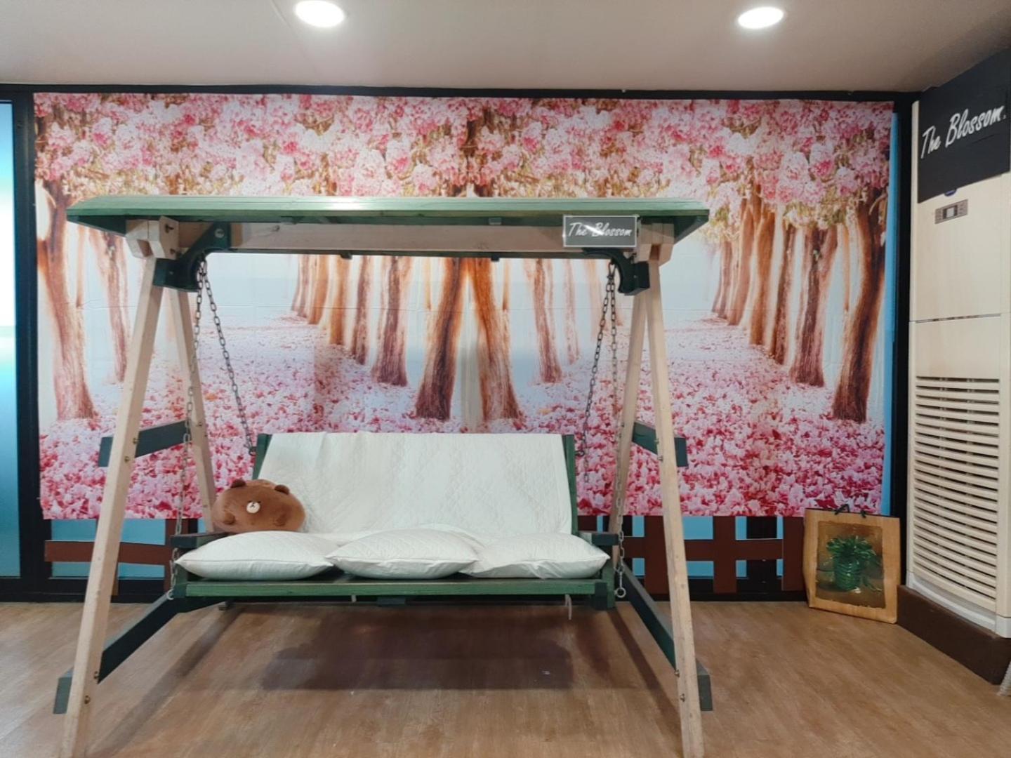 The Blossom Yeonnam Guesthouse Сеул Экстерьер фото