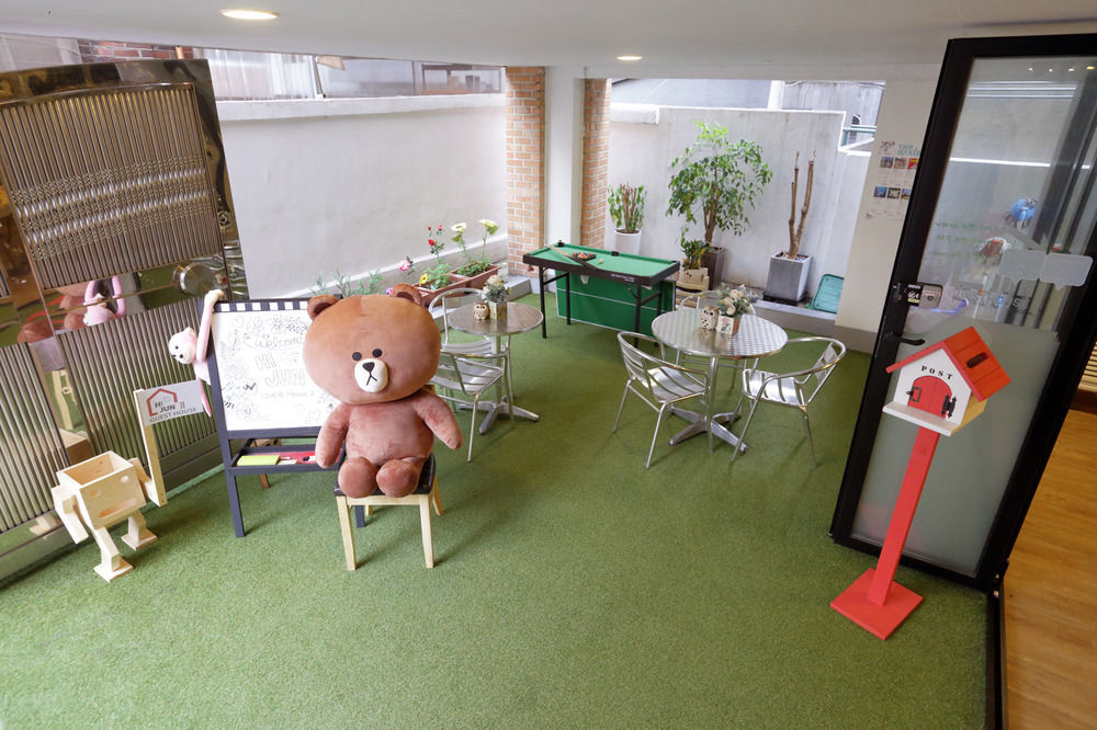 The Blossom Yeonnam Guesthouse Сеул Экстерьер фото